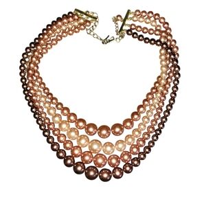 Elegant Multi-Tone Pearl Necklace